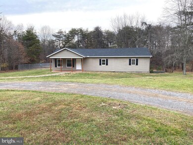 91 Whitetail Dr, Berkeley Springs, WV 25411 - photo 5