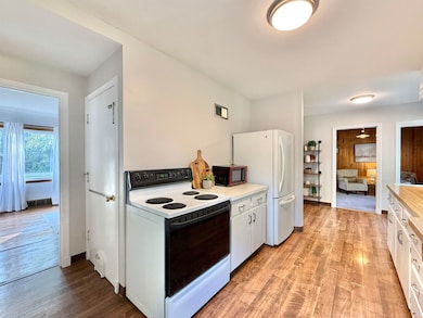 9406 S Creek Rd, Beloit, WI 53511 - photo 4