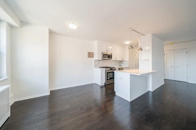 The Lenox unit 302, Union City, NJ 07087 - photo 6