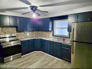 659 Crane St, Schenectady, NY 12303 - photo 6