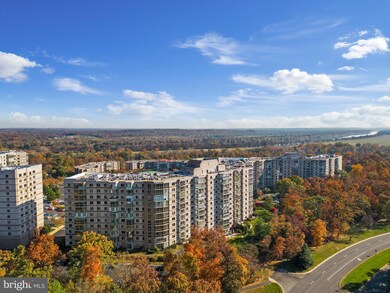 Blue Ridge at Lansdowne Woods unit 806, Leesburg, VA 20176 - photo 4