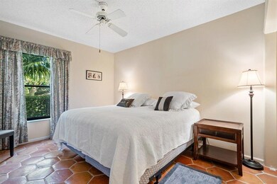 11223 Pond View Dr unit A103, Wellington, FL 33414 - photo 6