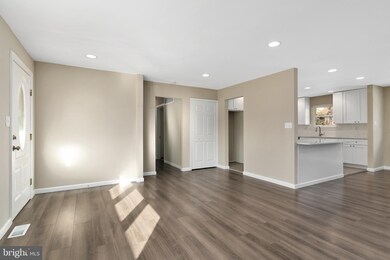 117 Juniper Ave, Berlin, NJ 08009 - photo 5