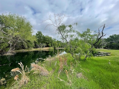 1088 White Bluff Dr, Whitney, TX 76692 - photo 7