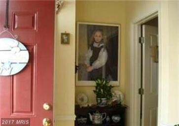 20834 Shamrock Glen Cir, Germantown, MD 20874 - photo 2