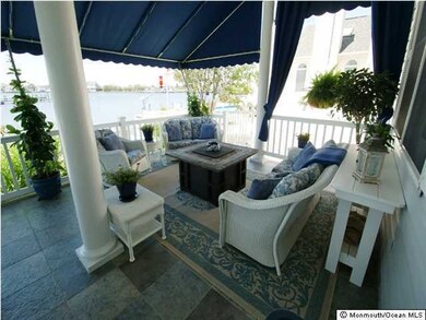 Lounge area