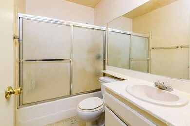 5028 Wyche Ct, San Bernardino, CA 92407 - photo 4