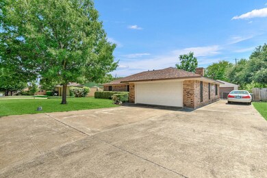 1414 La Salle Dr, Sherman, TX 75090 - photo 5