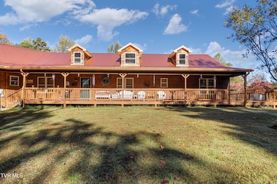 1374 W Allens Bridge Rd, Greeneville, TN 37743 - photo 6