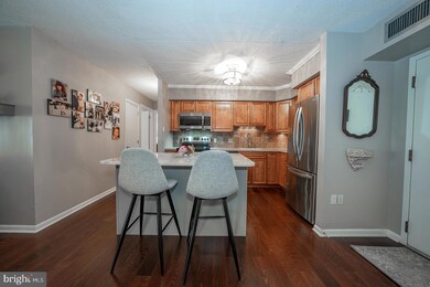 10302 Valley Forge Cir unit 302, King of Prussia, PA 19406 - photo 4