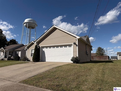 121 Danbrook Ct, Radcliff, KY 40160 - photo 3