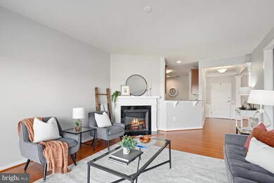 8980 Fascination Ct unit 412, Lorton, VA 22079 - photo 2