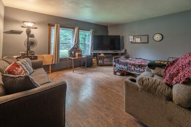 936 W Happy Hollow Rd, Janesville, WI 53546 - photo 3