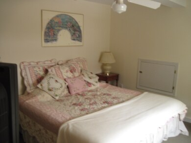 16 Bridge St, Ludlow, VT 05149 - photo 7