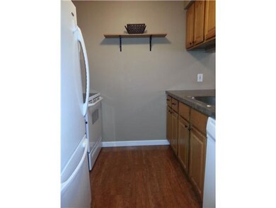 Kitchen Kitchen has newer appliances with French d