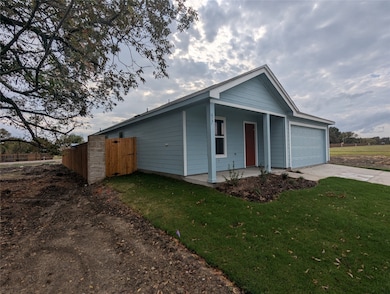 619 Fisher Ln, Princeton, TX 75407 - photo 2