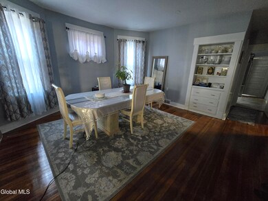 231 Division St, Schenectady, NY 12304 - photo 3