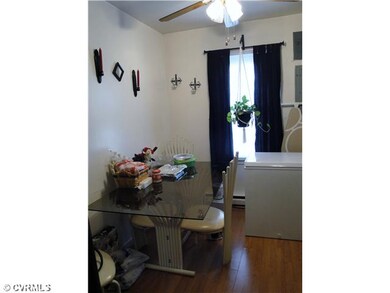 Kitchen - Large eatin kitchen area!