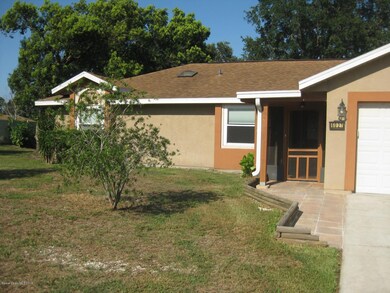 Screen front porch entryway