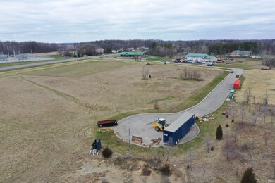 9356 E Commerce Dr, Churubusco, IN 46723 - photo 3