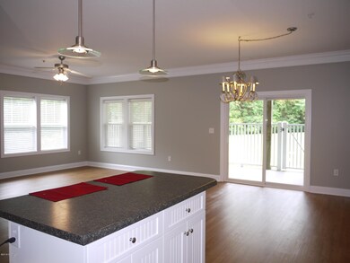 Living Room/Dinging