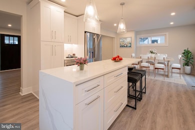 21 Manor Rd, Paoli, PA 19301 - photo 2