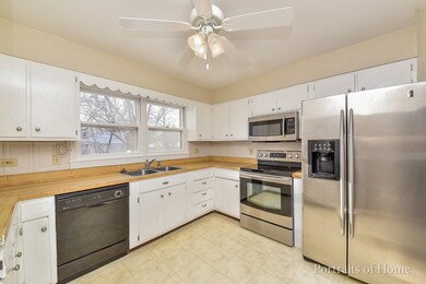 1248 Foxglove Dr, Batavia, IL 60510 - photo 6