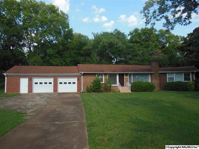 7015 Whitesburg Dr SE, Huntsville, AL 35802 - photo 3