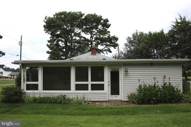 1456 Holly Vista Dr, Colonial Beach, VA 22443 - photo 4