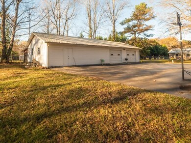 447 Belmont Rd, Manchester, TN 37355 - photo 7