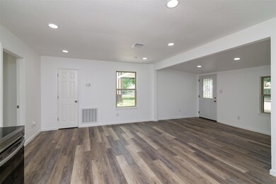 6866 Briar Rd, Azle, TX 76020 - photo 7