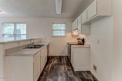 3017 Loring Aly, Wilmington, NC 28405 - photo 4