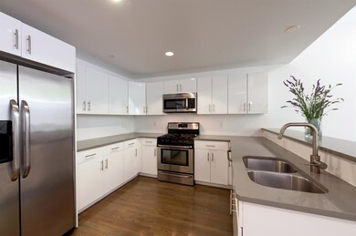 305 Whiton St unit 105, Jc, Bergen-Lafayett, NJ 07034 - photo 2