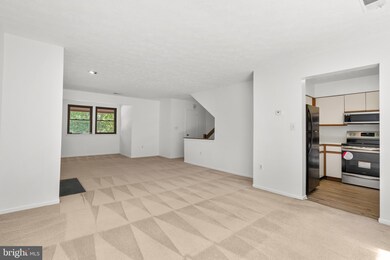 7585 Weather Worn Way unit E, Columbia, MD 21046 - photo 2