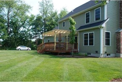 199 Barlow Cemetery Rd, Woodstock, CT 06281 - photo 2