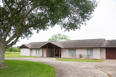 2821 County Road 719, Alvin, TX 77511 - photo 3