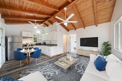 2042 Kahekili Hwy unit B, Wailuku, HI 96793 - photo 3