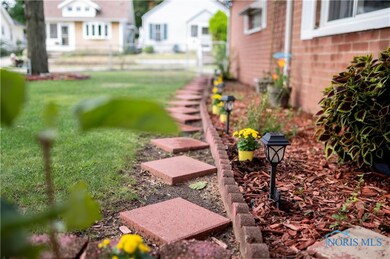 2566 Pershing Dr, Toledo, OH 43613 - photo 6