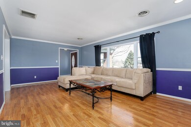 301 Anna Ln, Sykesville, MD 21784 - photo 4