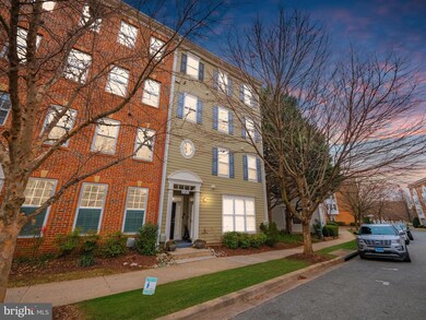 121 Chevy Chase St unit A, Gaithersburg, MD 20878 - photo 3