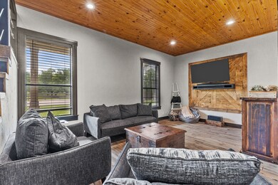 1332 County Road 145, Alvin, TX 77511 - photo 6