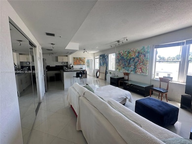 802 Euclid Ave unit 305, Miami Beach, FL 33139 - photo 5
