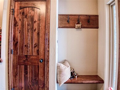 801 Julies Trail, Moore, OK 73160 - photo 5