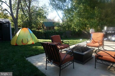 7705 Topton St, New Carrollton, MD 20784 - photo 3