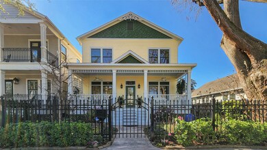 608 E 10th 1/2 St, Houston, TX 77008 - photo 2