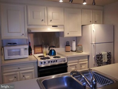 3618 Gleneagles Dr unit 71F, Silver Spring, MD 20906 - photo 7