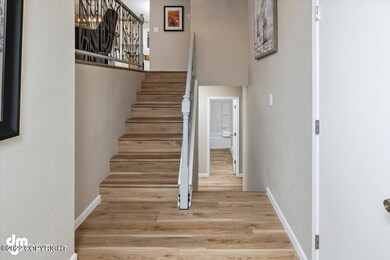 02-Front Entry_DMD_5037