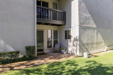 305 Oak Shadow Cir, Bedford, TX 76021 - photo 3