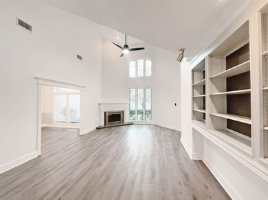 208 Victoria Way, Friendswood, TX 77546 - photo 3