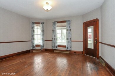 709 E St, La Porte, IN 46350 - photo 3